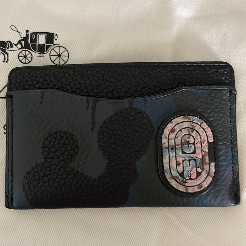NWT: mens card case by Coach